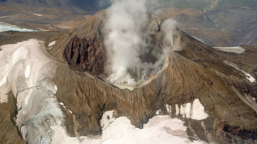 NASA ventured into the Valley of 10,000 Smokes, a forbidding land