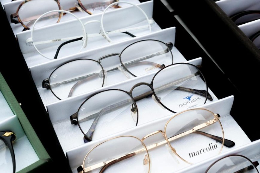 Buying prescription glasses: What to judge when shopping