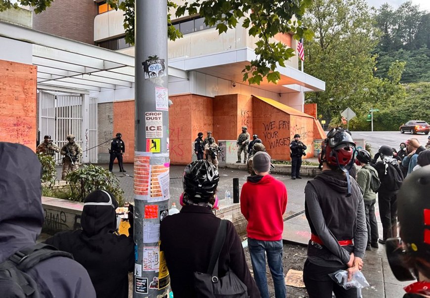 Portland Revolts: Protesters Occupy ICE Field Office as Kidnappings Intensify