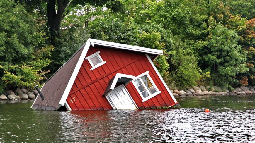 House Swept Away in Ruidoso as Flood Emergency Rocks New Mexico…