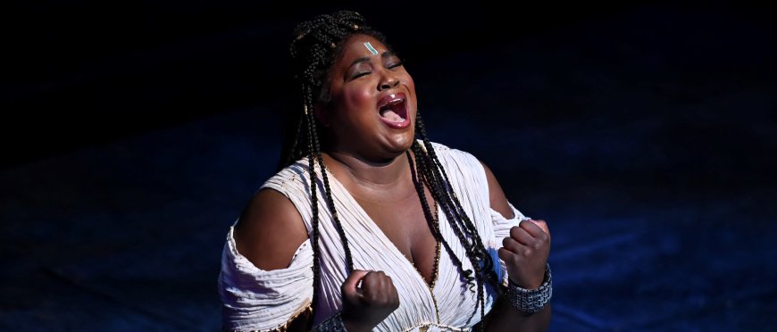 Theater Nerd Takes Trump Blame Game To Delusional Level