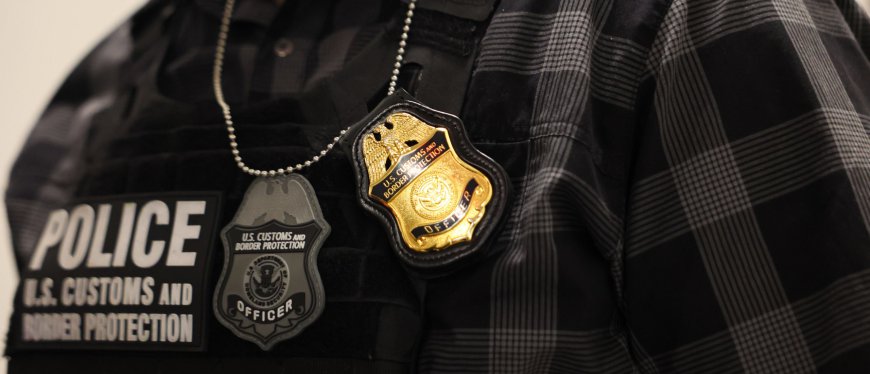 Editor Daily Rundown: Dems Introduce Anti-ICE Face Mask Bill Days After Shooting Against Agents