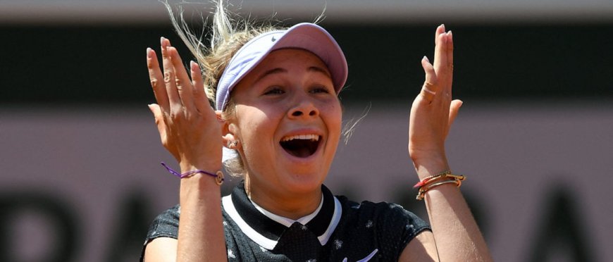 Amanda Anisimova Takes Down Aryna Sabalenka In Shocking Wimbledon Upset