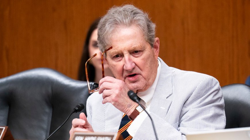 Senate Republican says Comey and Brennan 'are as popular as male pattern baldness'