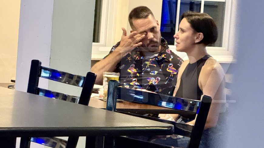 America's 'most hated mom,' Casey Anthony, spotted on apparent date at sports bar