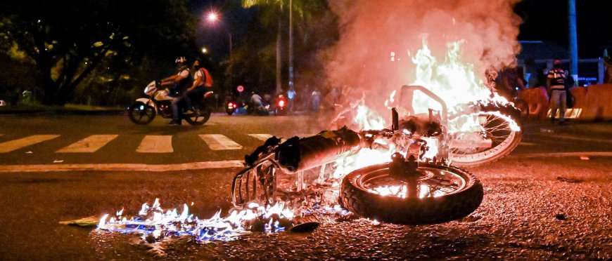 Man Sets One Hell Of Guinness World Record Involving Flaming Motorcycle