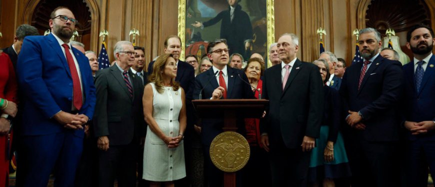 Longtime Republican Pollster Gives GOP Dire Warning About Midterms