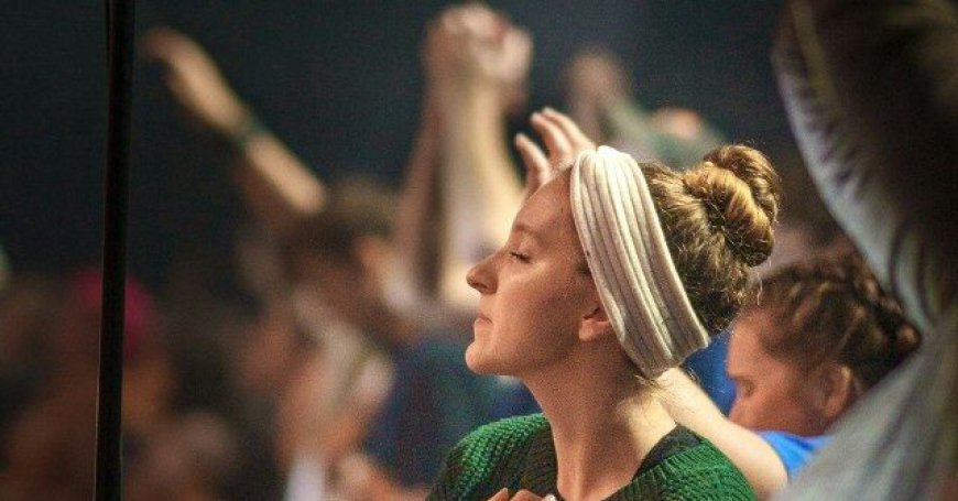 Faith-Based 'Tradpop' Music Makes Comeback as Conservative Ideals Ascend in Culture