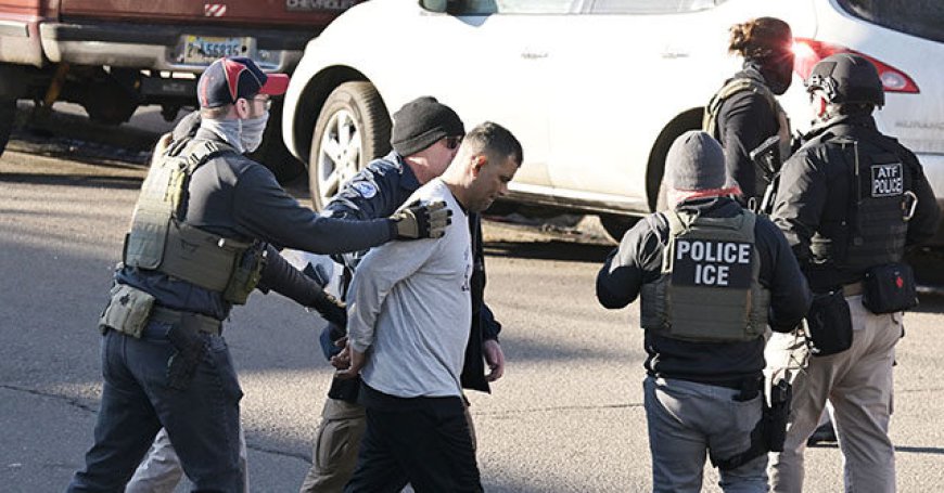 Dem Rep. Landsman: Most of My Colleagues Urge People Not to 'Mess With' ICE, But Some People Are 'Inappropriate'