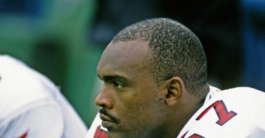 Former Cardinals All-Pro Tackle Luis Sharpe Dies at 65