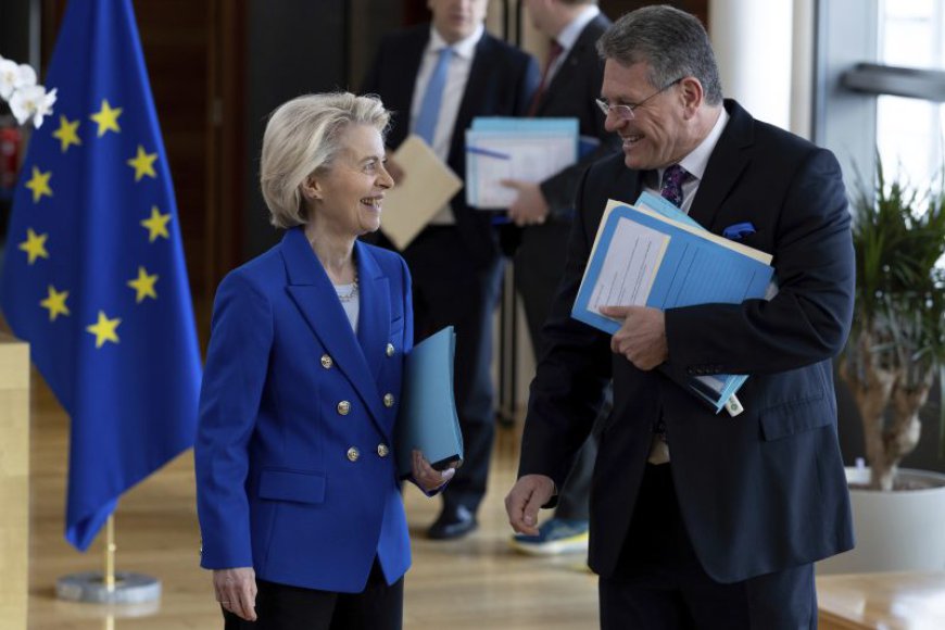 The EU delays retaliatory tariffs on US goods in hopes of reaching a deal soon