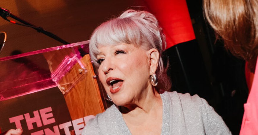 Bette Midler Unhinged: Trump 'Mentally Unfit to Serve,' Ordering Troops 'to Gas Citizens and Drag Them to Gulags'