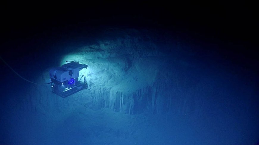 Deep Ocean Currents Have "Weather" And Seasonal Changes That We're Only Just Learning About