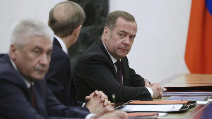 Russia blows off latest Trump threat
