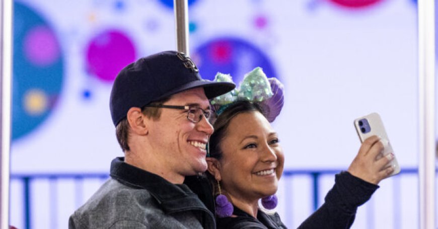 Dating App ‘Single Riders' Launching to Help 'Disney Adults' Hook Up