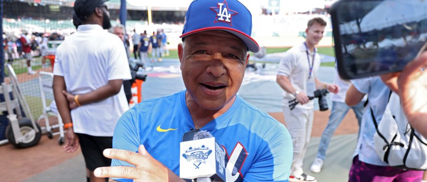 Reporter Wastes Sports Stars’ Time With Question About Voting Rights At MLB All-Star Game