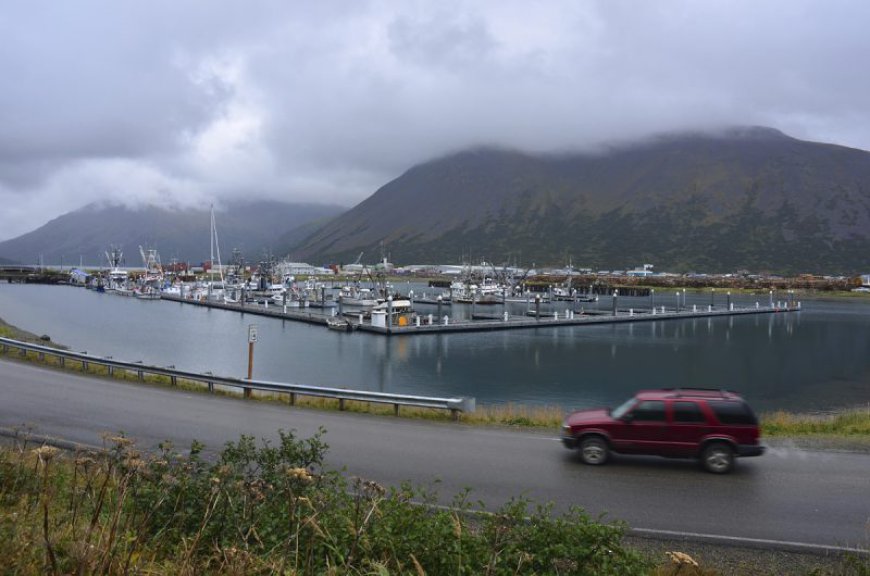 7.3 magnitude earthquake prompts tsunami warning along parts of Alaska's coast