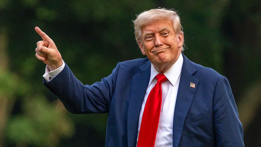 Dana Bash refuses to read Trump's CNN insult while quoting Truth Social post