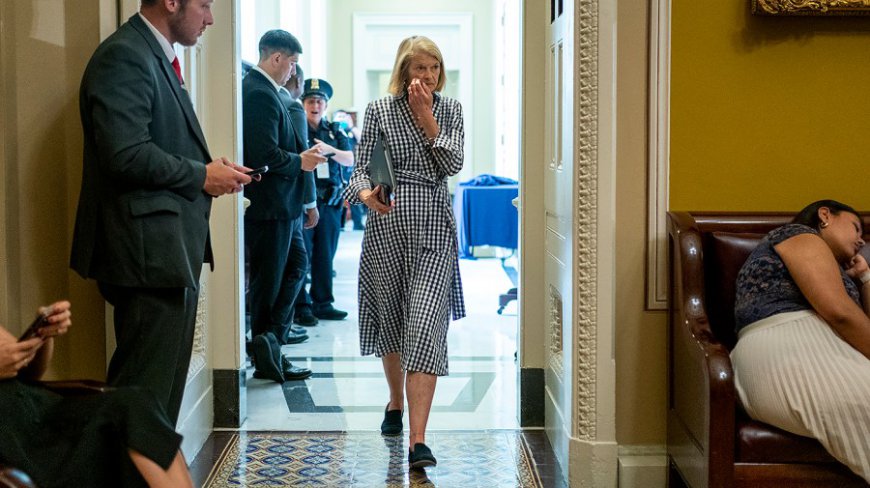 GOP senators appear to have deal to allow FBI to stay in DC