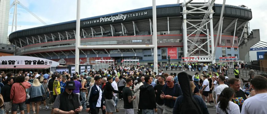 British Police Reportedly Thwart Knife Attack Planned On Oasis Concert