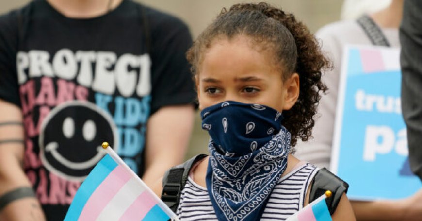 Chicago Medical Center 'Pauses' Transgender Treatment for Minors After Trump's Executive Order