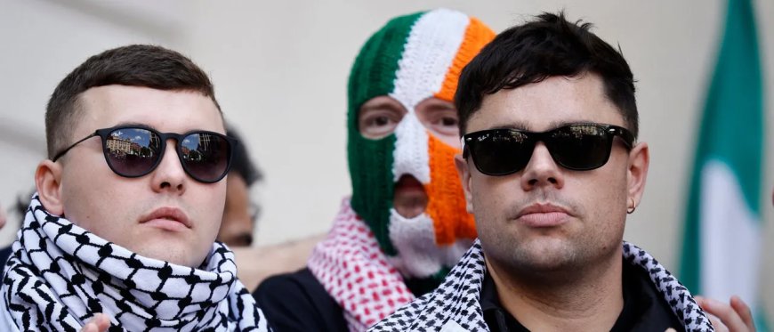 Pro-Gaza Musicians Massive Attack, Kneecap, Whine About ‘Organized Censorship’