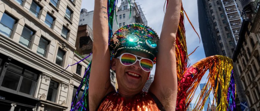 Senate Energy Dems Top The Hill With Gayest Committee Staff, Survey Shows