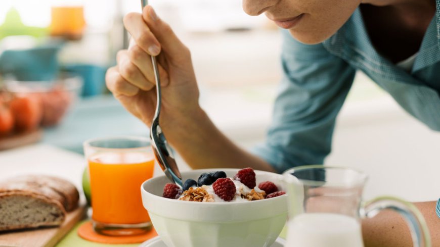 Popular 'fibermaxxing' diet trend not right for everyone, nutritionist says