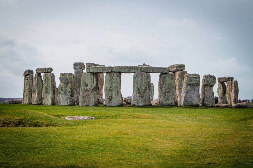 Were Stonehenge’s Bluestones Transported by Humans Or Ice? 100-Year-Old Discovery Sparks Debate