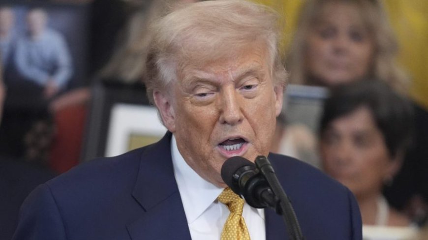 Judge rules Trump administration broke law in takedown of public funding tracker