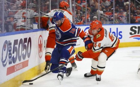 Oilers ink forward Dickinson to five-year contract