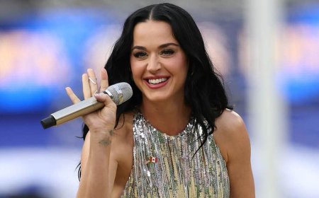 Katy Perry snubs famous exes before sweet nod to Justin Trudeau in cheeky onstage moment