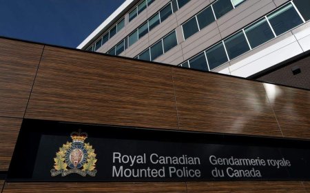 2 RCMP officers shot after standoff at Saskatchewan home