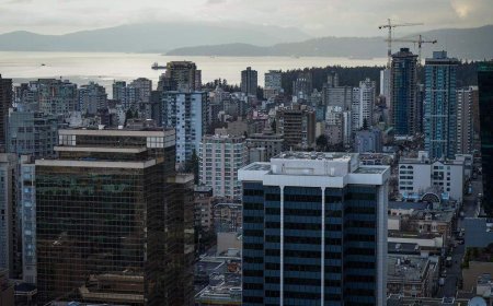 Critics blast B.C., federal government condo ‘bailout’