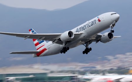 Air traffic control audio captures tense moment two planes nearly collided at Boston Logan Airport