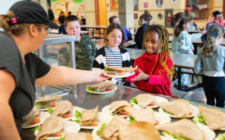 Nova Scotia school lunch program expanding to high schools this fall