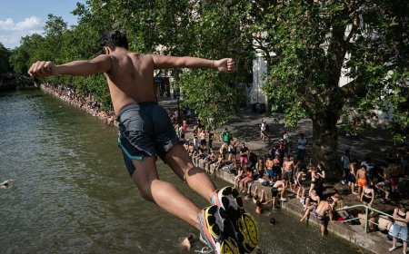 Popular city bans public alcohol amid heat wave as people take risks to cool down