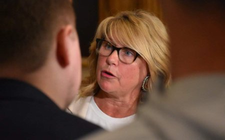 N.B. social services minister vows changes after scathing youth advocate report