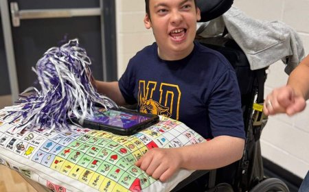 Red Deer high school students come together to help classmate fighting cancer