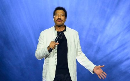 Lionel Richie abruptly cuts concert short after falling ill during opening night of tour
