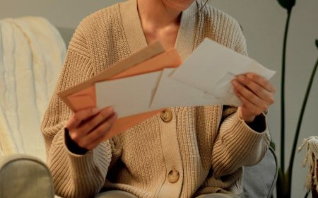 Empty envelopes in your mailbox? Do not scan that code