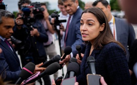 AOC puts major tech company on notice amid looming price increases: 'Far too big'
