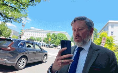 Massie lashes out when pressed on ex-girlfriend's allegations of affair with GOP firebrand