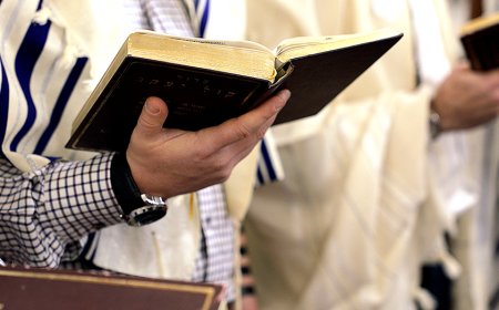 Orthodox Jew fights back, says California city fined him for home prayer meetings