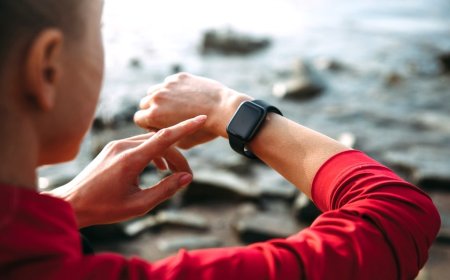 Could 'humanmaxxing' actually help you live longer? Here's what experts say