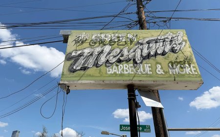 Lawsuit filed after tree dubbed 'Widow Maker' fatally crushes man at Texas BBQ restaurant