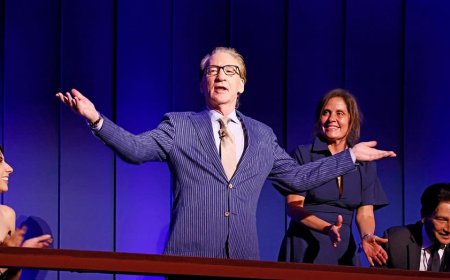 Comedians dig at Trump as Bill Maher accepts Mark Twain prize at Kennedy Center