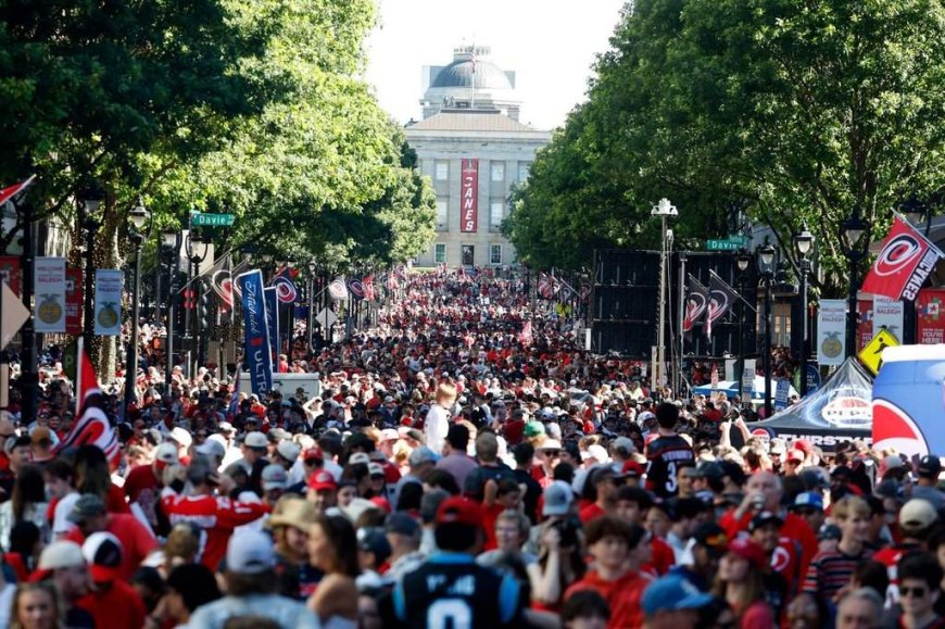 Hurricanes fans jam into downtown Raleigh for team’s Stanley Cup parade, celebration