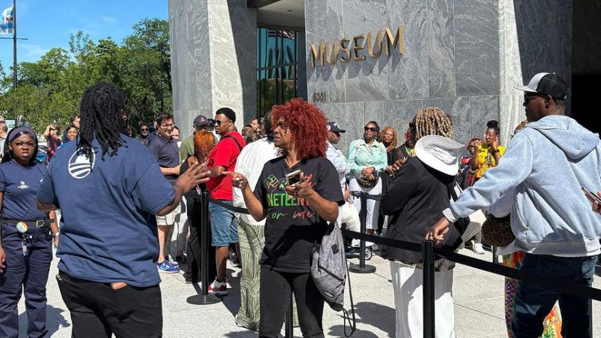 Obama Center visitors say project symbolic of 'Black excellence,' claim scandal-free legacy while Trump ripped