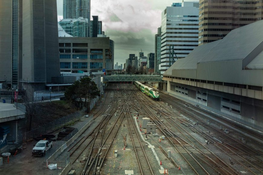 Metrolinx writes off $500M in signalling upgrades that are no longer useful